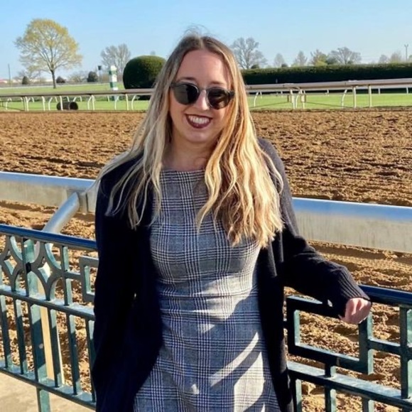 Meet the Posher Other - Meet your Posher, Jessica